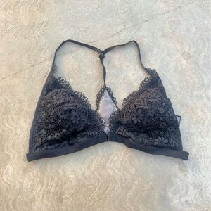 VICTORIA’S SECRET | Black Lace Bra M